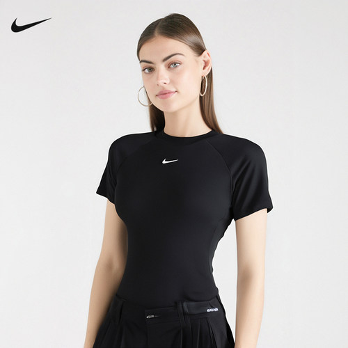 耐克女子紧身短袖FV7843-010