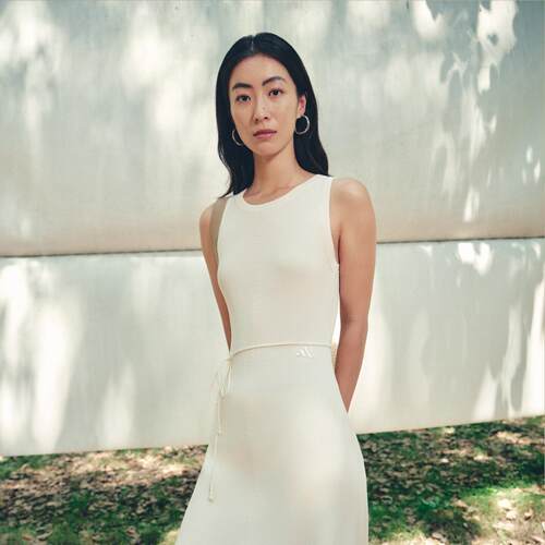 adidas阿迪达斯女子柔自贵系列无袖连衣裙LE6027
