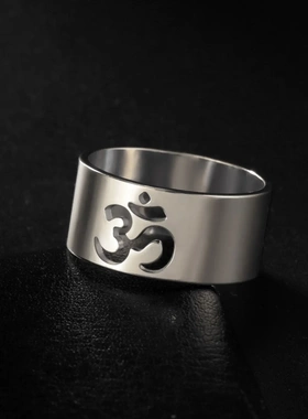 欧美热销宽9.8mm钛钢男女戒指ins风瑜伽符号om标志不锈钢戒指