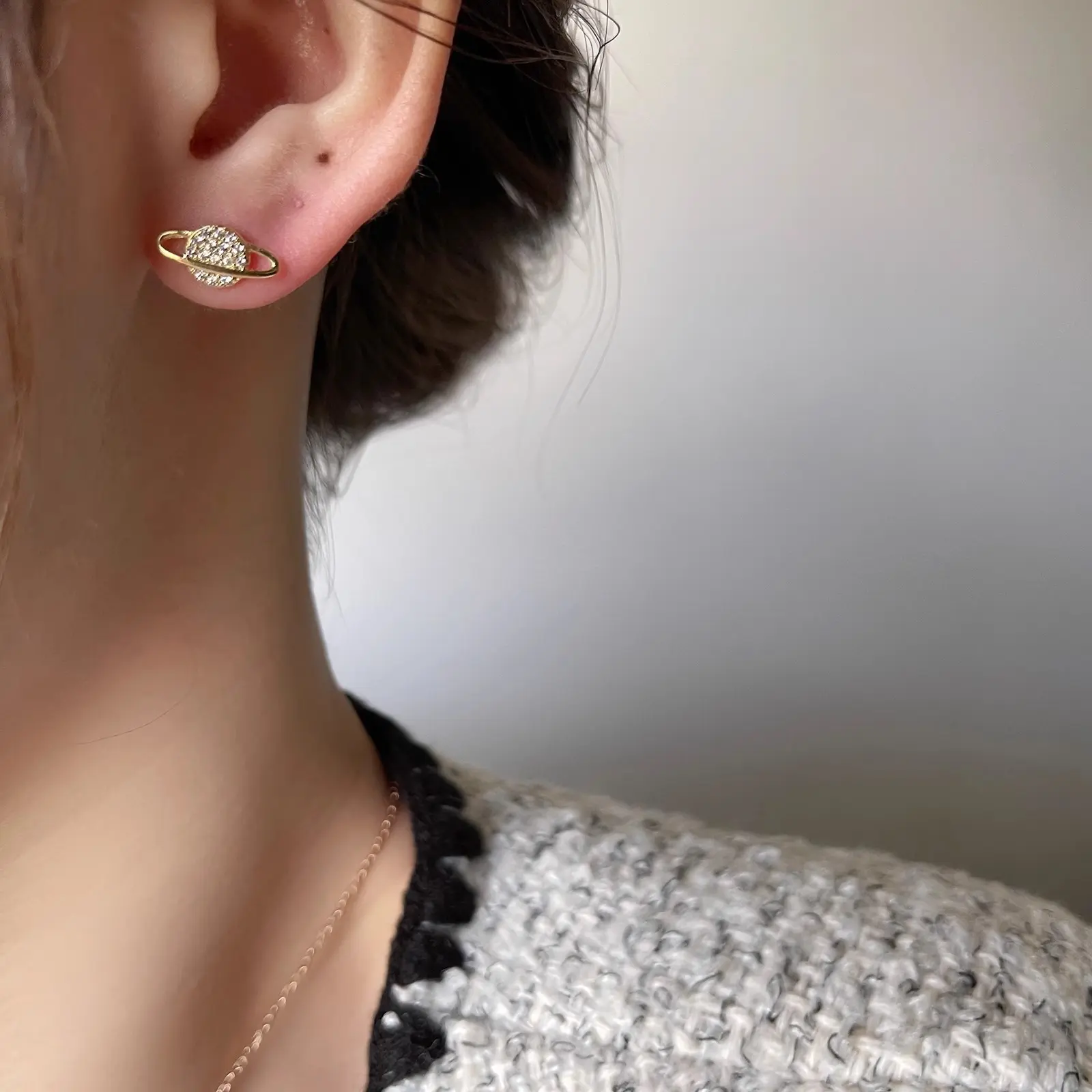 s925银针不对称月亮星球镶钻耳钉小众设计感创意通勤简约个性耳饰