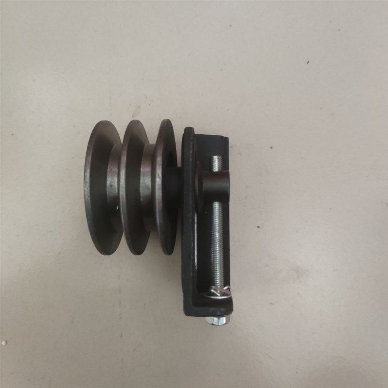 新源65/75胶轮式挖掘机 新柴发动机4D32YG30 皮带涨紧轮总成 原厂