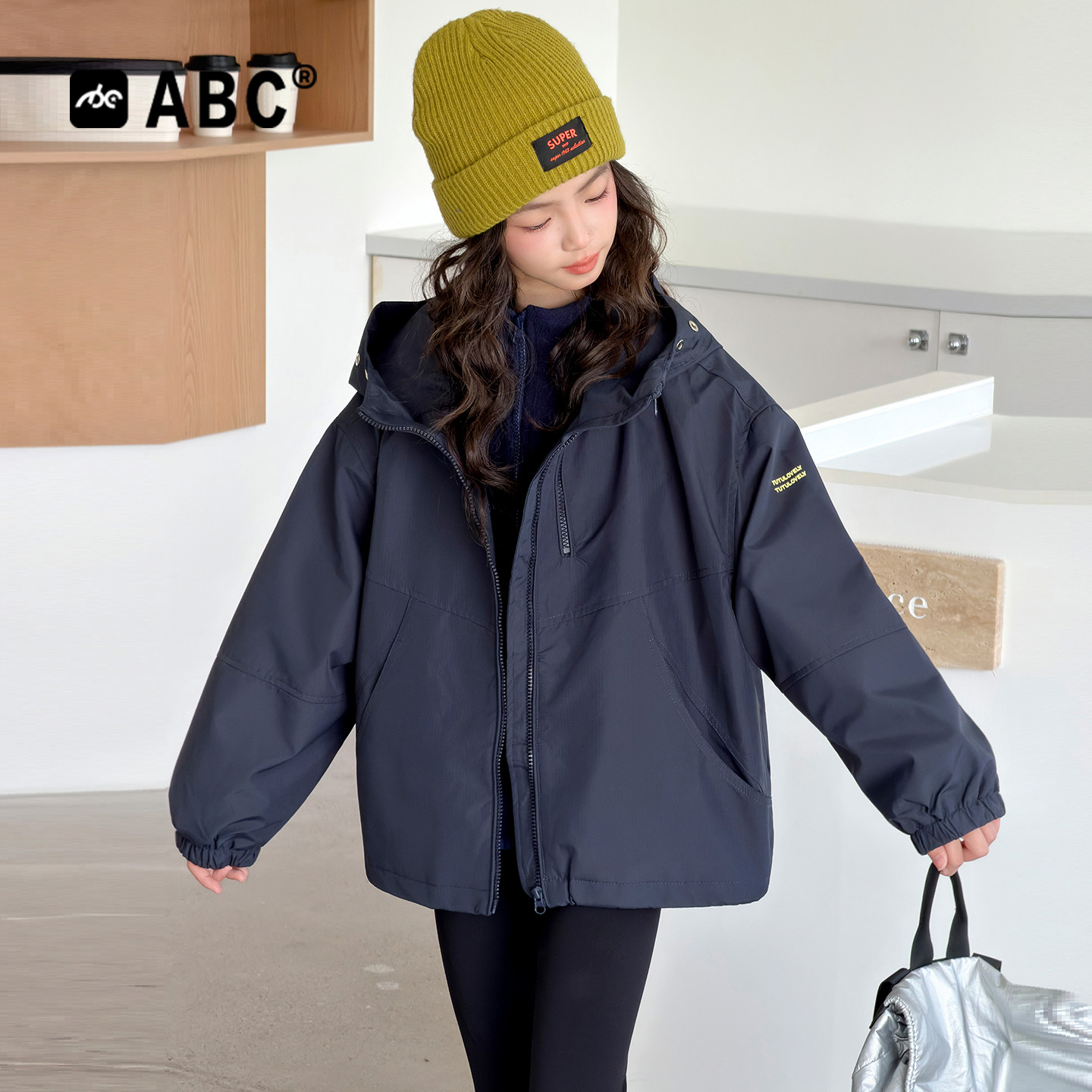 ABC女童春秋防水外套2026新款图片
