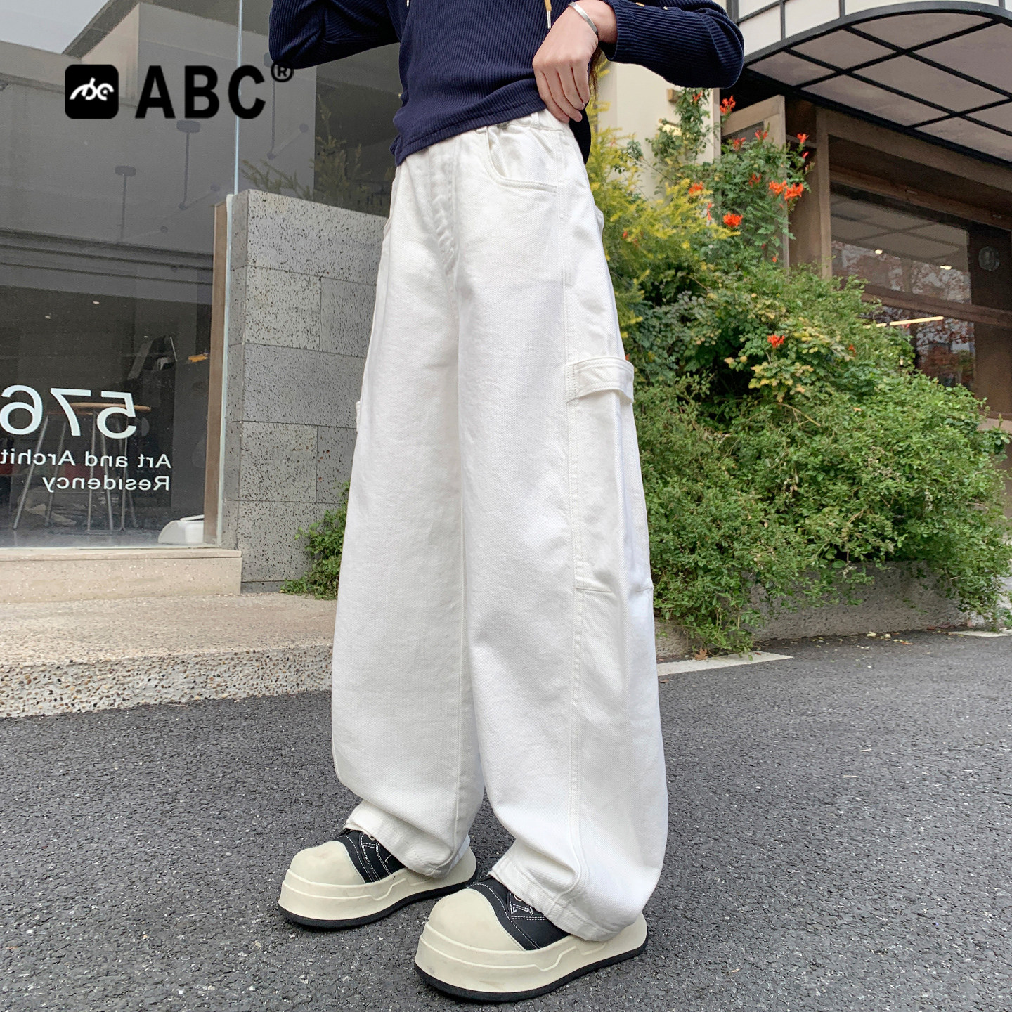 ABC女童裤子白色宽松休闲工装裤2026春秋儿童中大童直筒秋季长裤