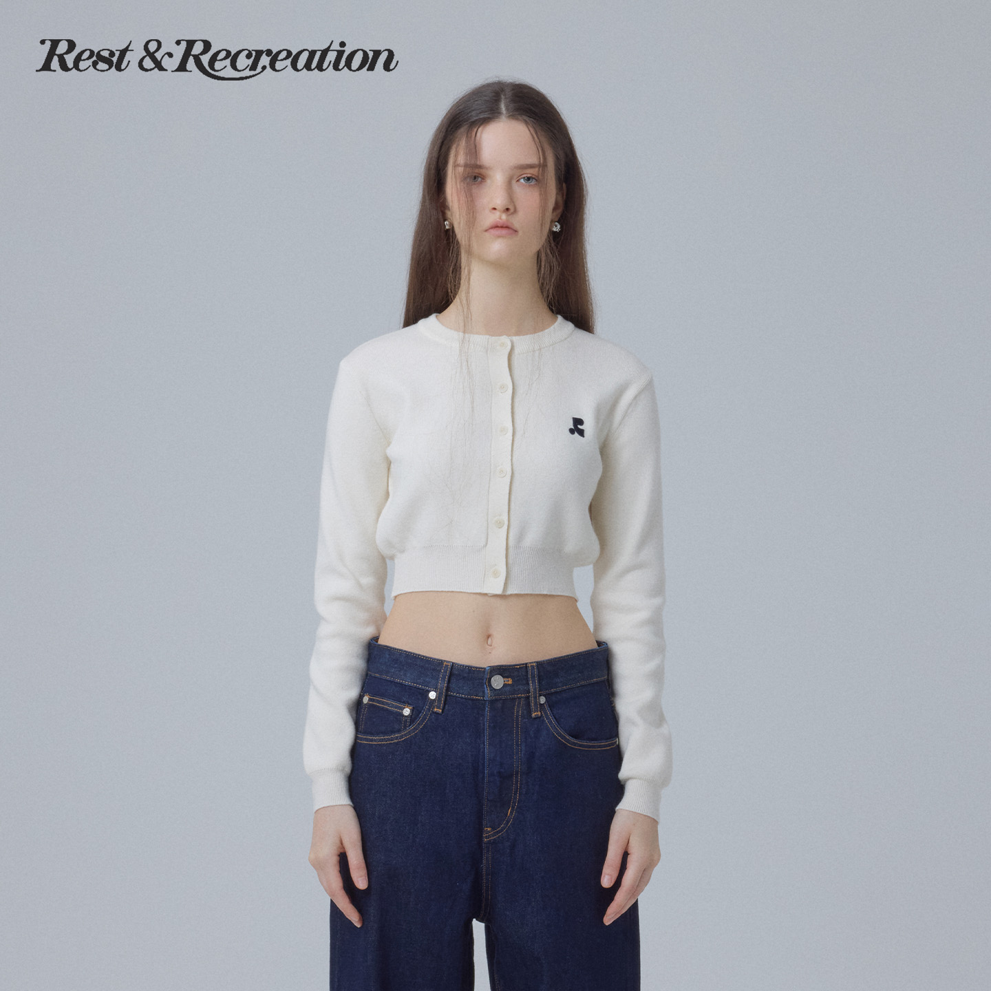 RR辣妹短款logo刺绣针织开衫