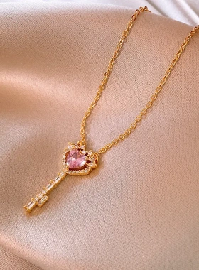 真金电镀韩国锆石钥匙吊坠项链简约时尚百搭锁骨链轻奢高级感项饰