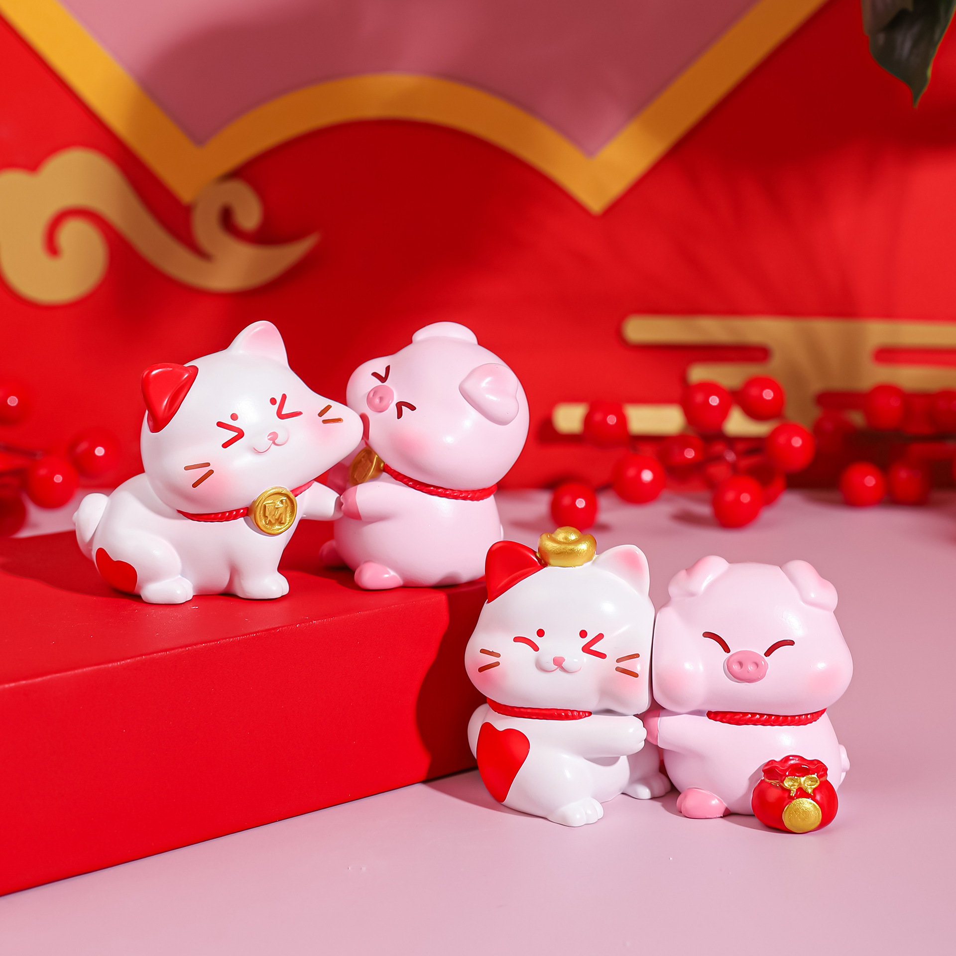 招财猫和小福猪创意家居桌面装饰品摆件电脑屏幕装饰可爱情侣礼物