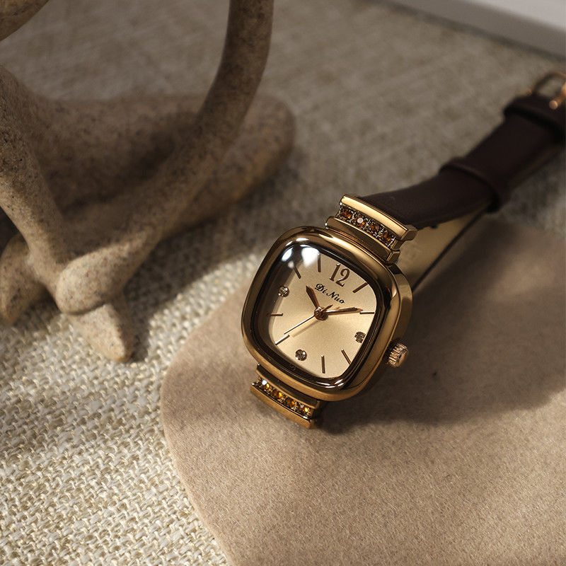 复古方糖手表女小巧精致轻奢小众高级感女士学生时尚气质防水女表