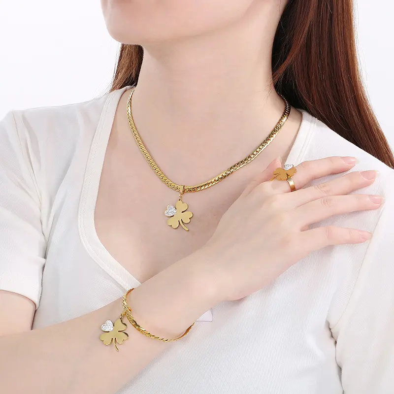 高级感气质潮流方形满钻古巴链项饰冷淡风轻奢四件套钛钢饰品