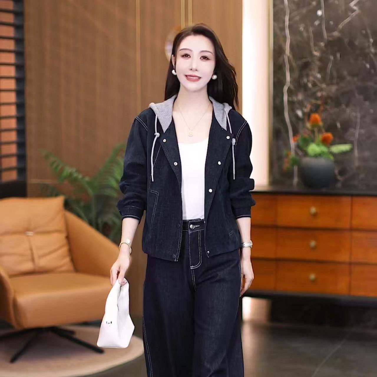 推荐连帽假两件夹克女2026新款短外套洋气显瘦小个子休闲百搭通勤