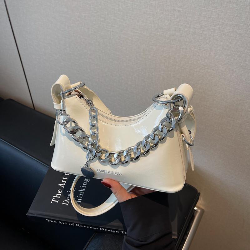 推荐时尚单肩流行包包2025