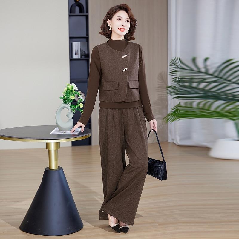 推荐2025新款妈妈春秋时尚