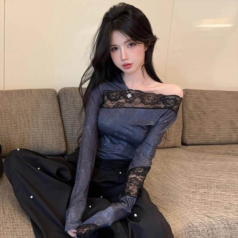 推荐辣妹风拼蕾丝复古百搭长袖T恤外穿设计感洋气修身显瘦不规则