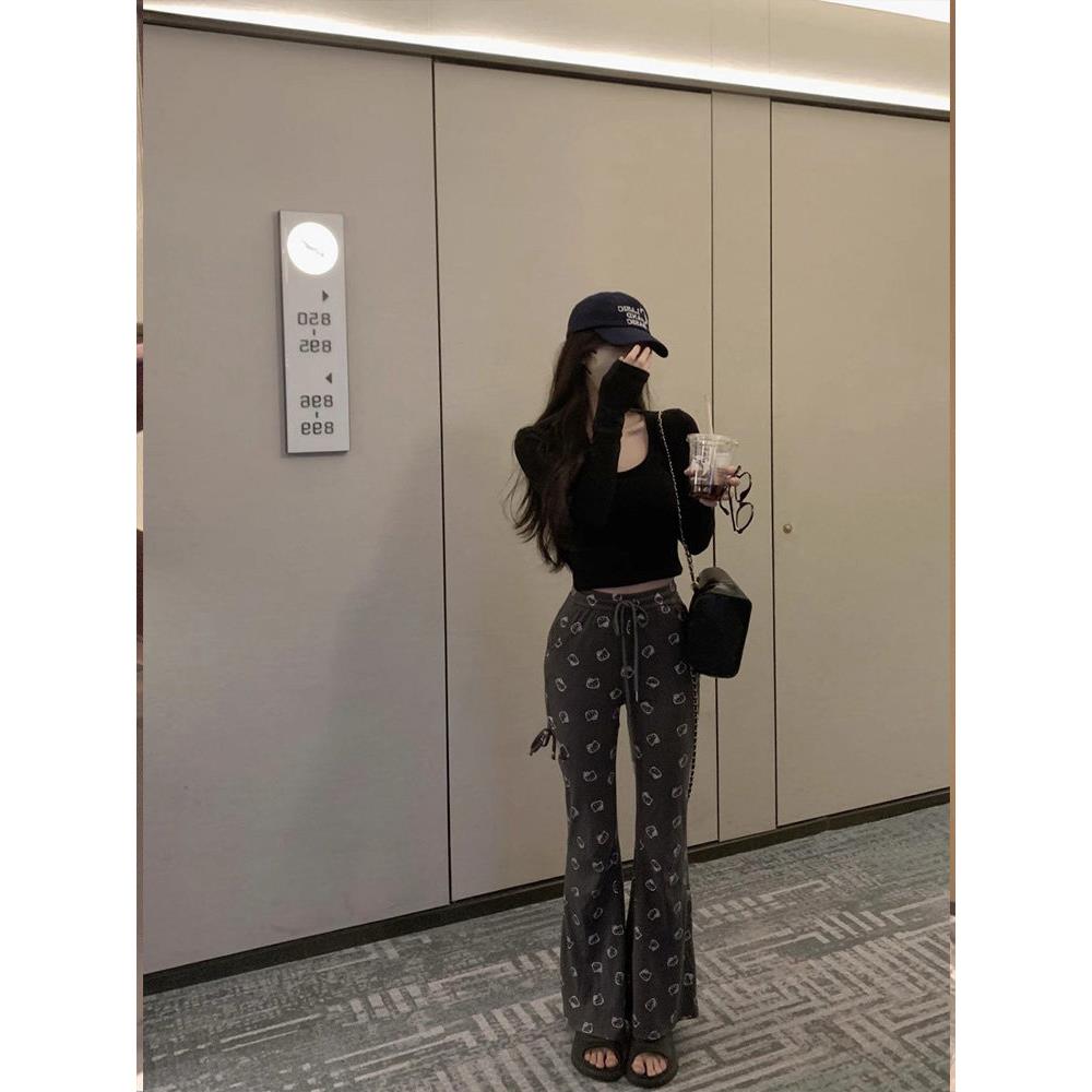 推荐咖色磨毛加绒T恤女春秋季新款长袖修身内搭打底衫u领紧身短款