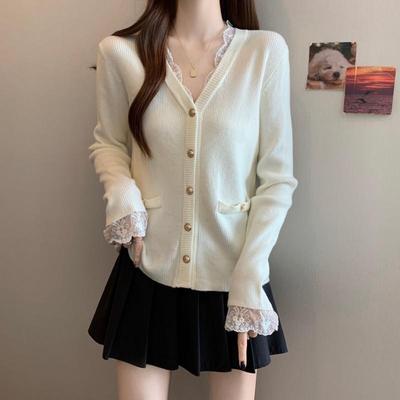 新品蕾丝边V领正肩针织开