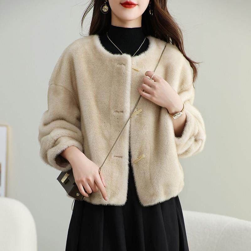 新品2025秋冬新款皮草女短款外套圆领年轻款皮毛一体环保水貂貂皮