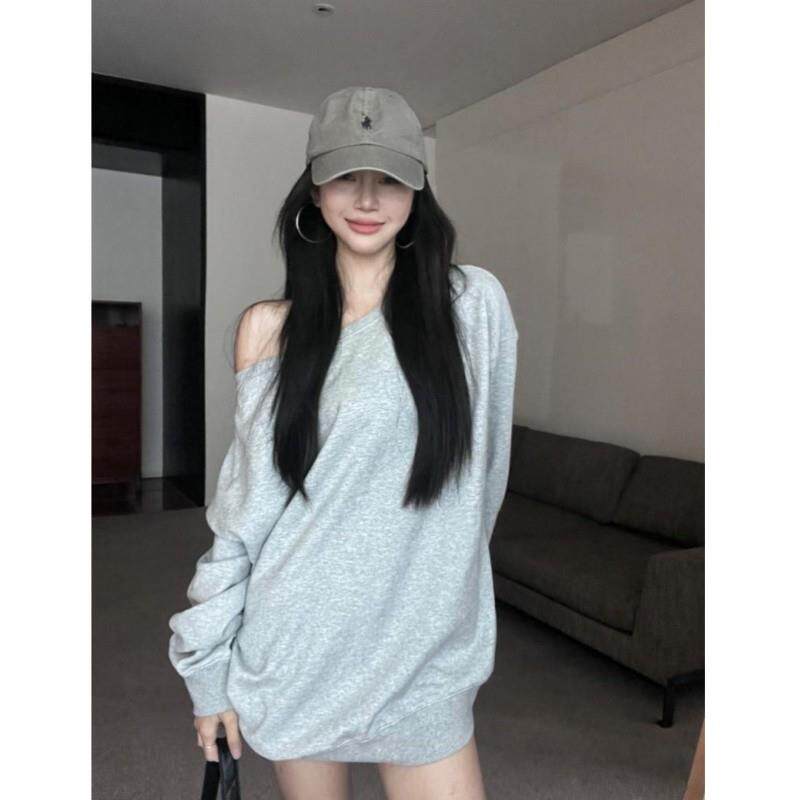 新品大码女装微胖MM美式复古斜领卫衣早秋设计感小众露肩中长款上