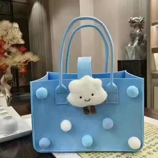 卡通手提袋毛毡包卡通公仔宝宝百日宴礼袋