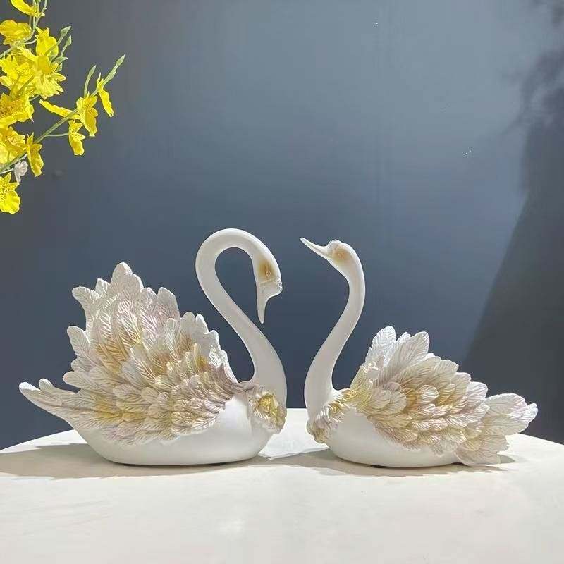 欧美风创意情侣天鹅树脂工艺品酒架摆件家居酒柜电视柜装饰品礼物