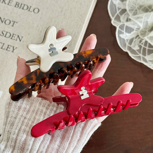 安哥拉红色显白13cm大号醋酸发夹女式纯色鲨鱼夹感抓夹女饰品