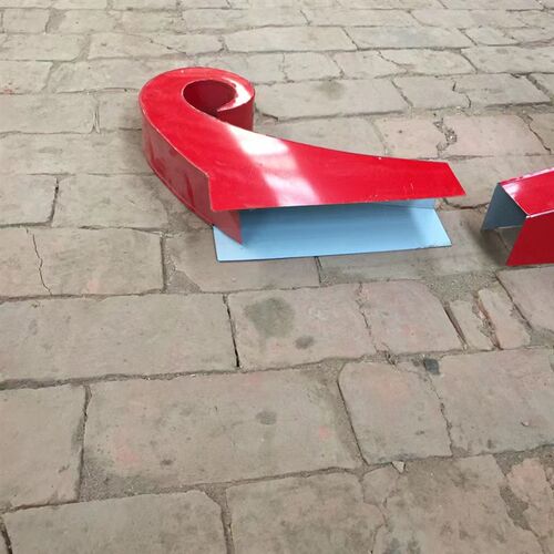 彩钢瓦房牛角翘角翘尾凤尾卷角屋顶装饰四坡五脊铁皮瓦配件工厂