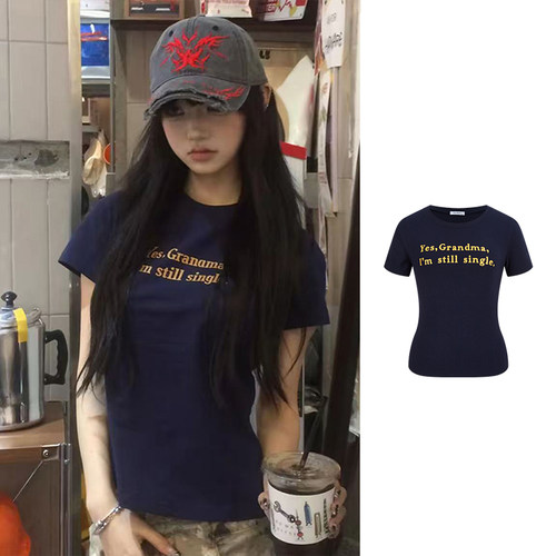 字母印花正肩短袖t恤女修身显瘦