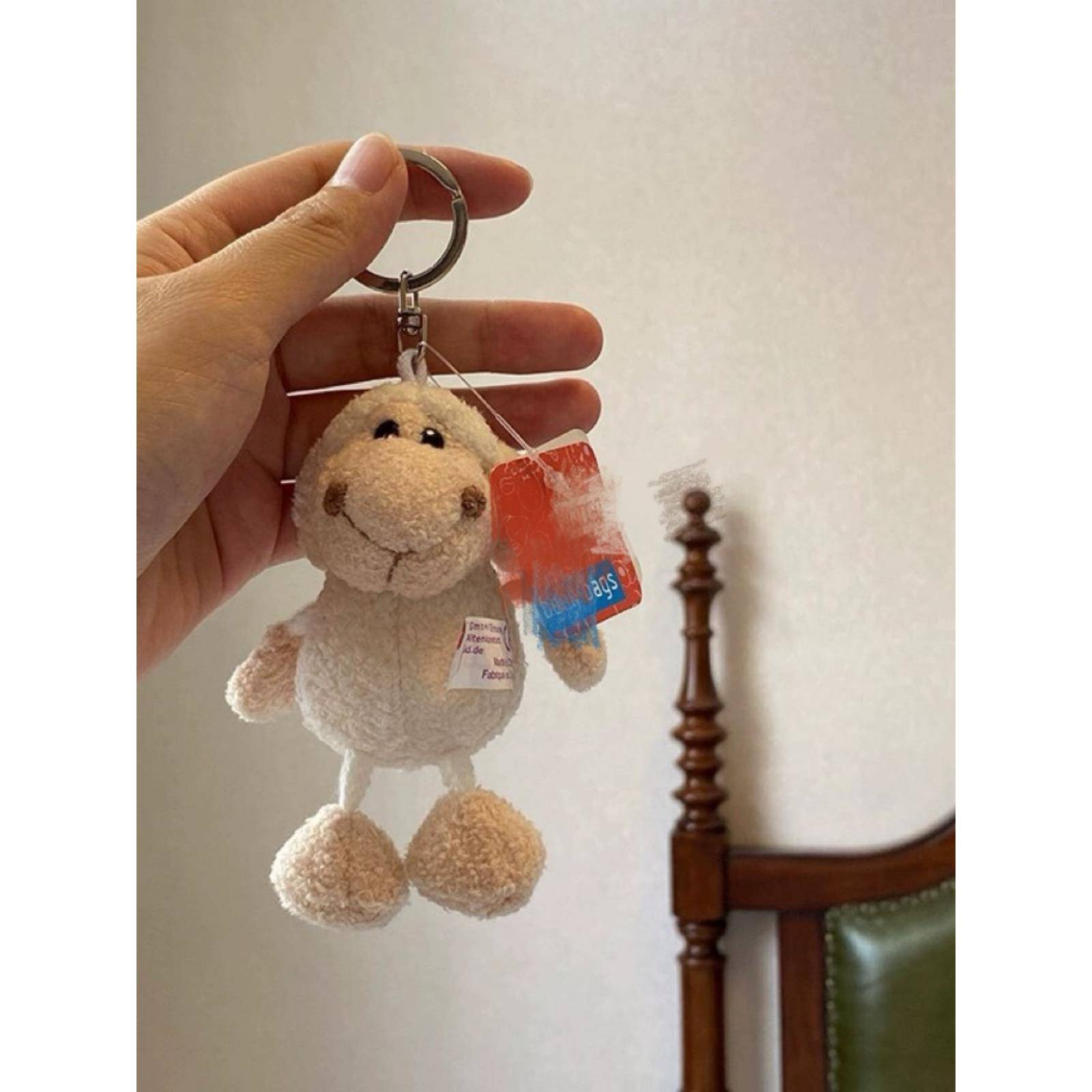 丑陋的小羊书包挂件夫妇钥匙扣可爱的娃娃小狮子毛绒娃娃在有趣的