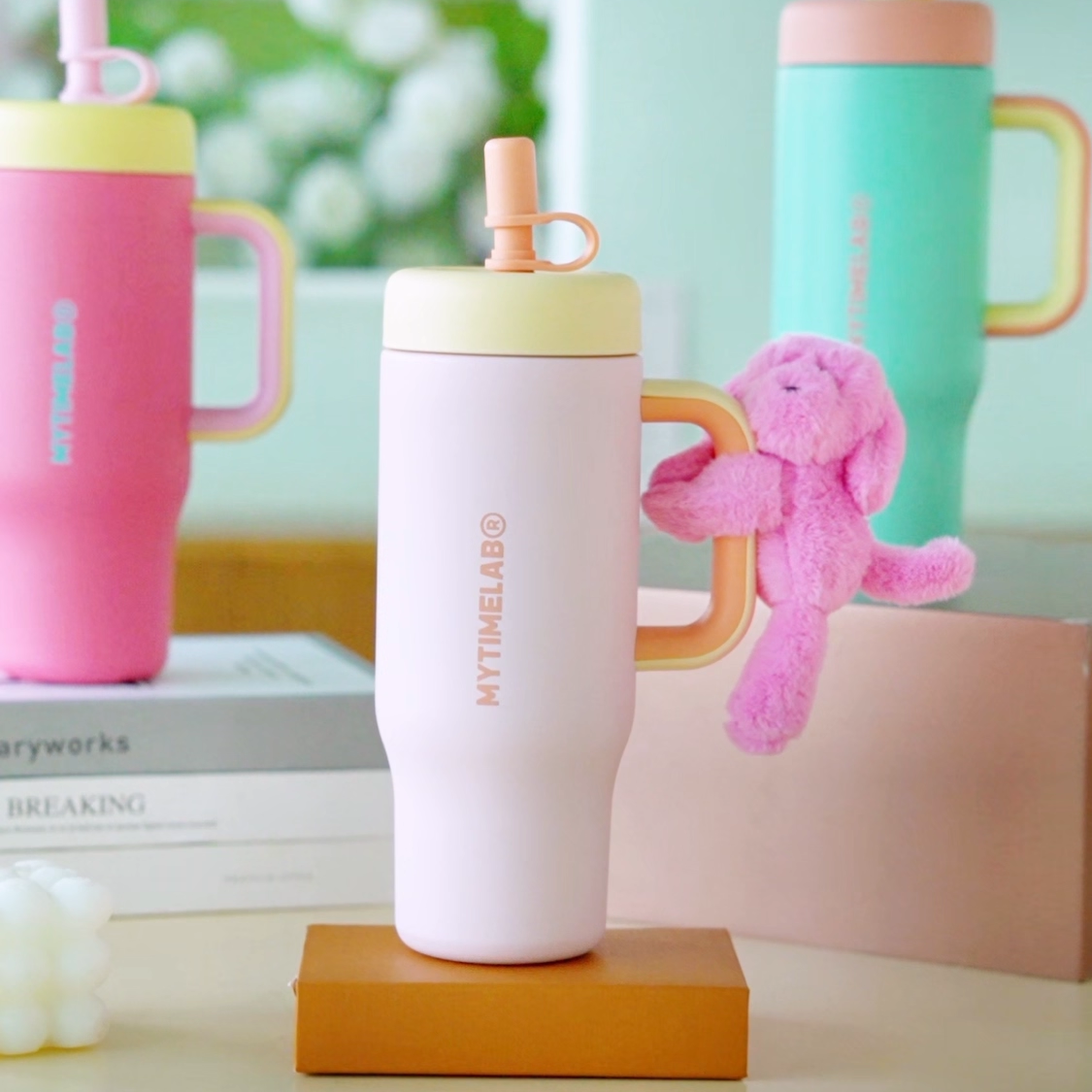 MYTIMELAB摩太潮玩ZOE耐撕兔抱抱杯水杯磨砂高级感保温杯吸吸杯