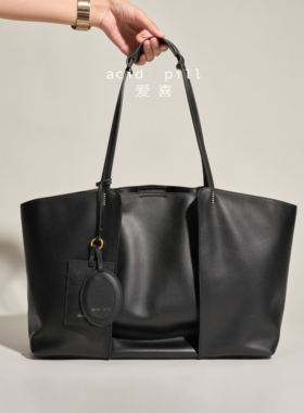 爱喜acid pill单肩手提公文包真皮时髦大容量通勤头层牛皮包包