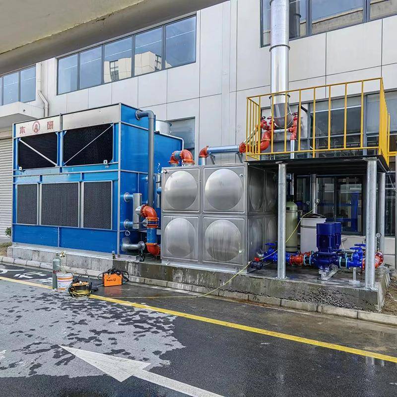 烧结炉闭式横流不锈钢冷却水塔上门安装管道水箱水泵软水器优惠