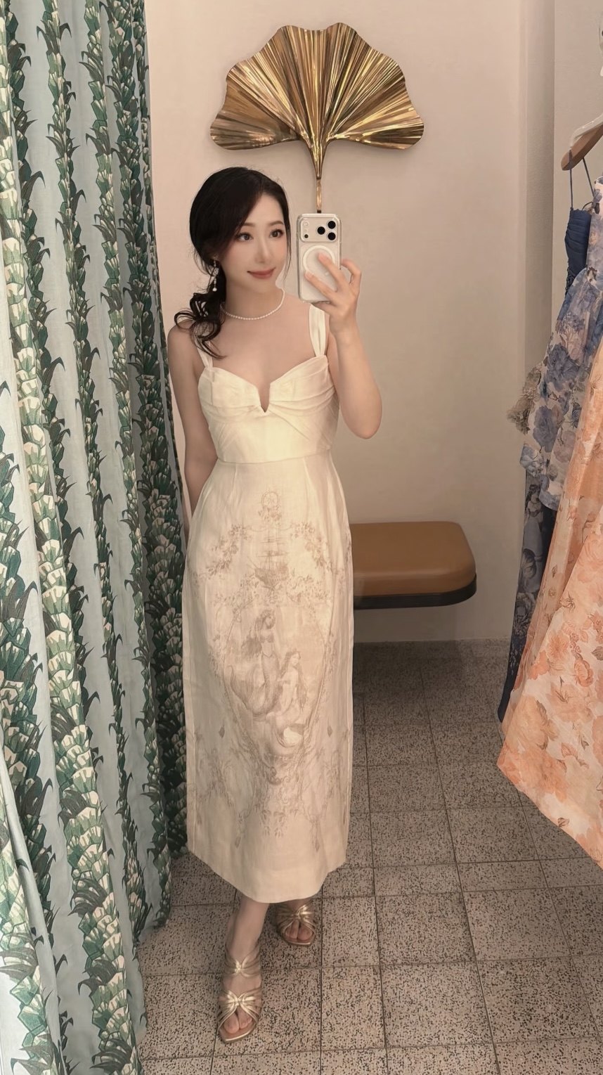 澳洲轻奢新款优雅高贵淡如菊白色遮胯长款连衣裙#977#3