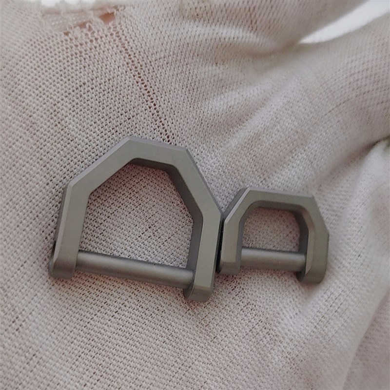 钛合金马蹄扣汽车遥控器连接多功能迷你锁扣户外挂件扣钥匙扣D扣