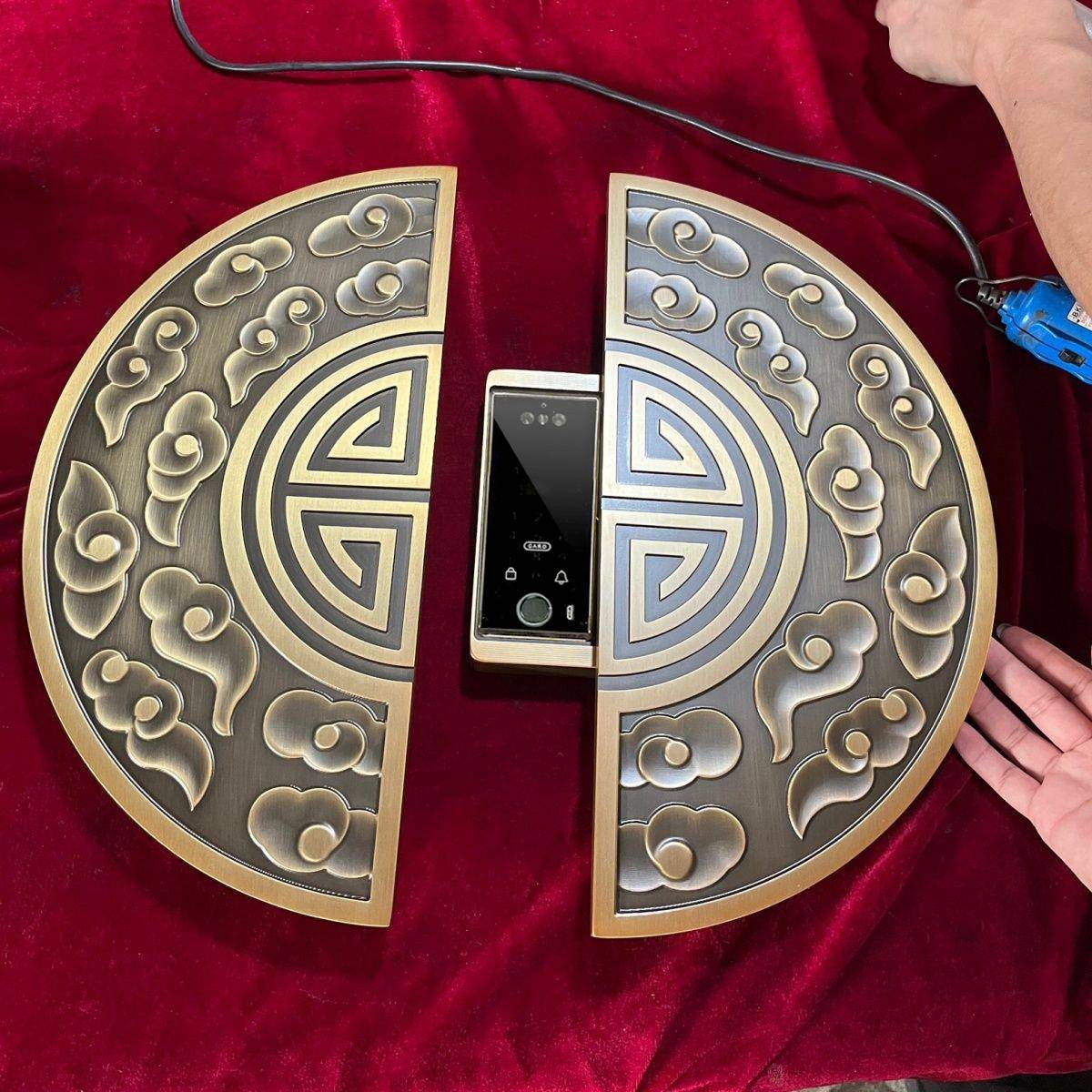 智能门锁人脸识别指纹锁入户密码电子锁别墅实木大门中式欧式拉手