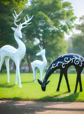 户外梅花鹿户外玻璃钢雕塑庭院抽象田园小鹿装饰景区落地树脂摆件