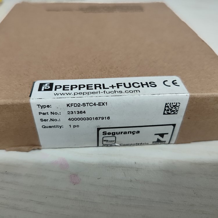 辰竹 质量保障 WCS3B-LS221-U2 接近传感器 接近开关 全新