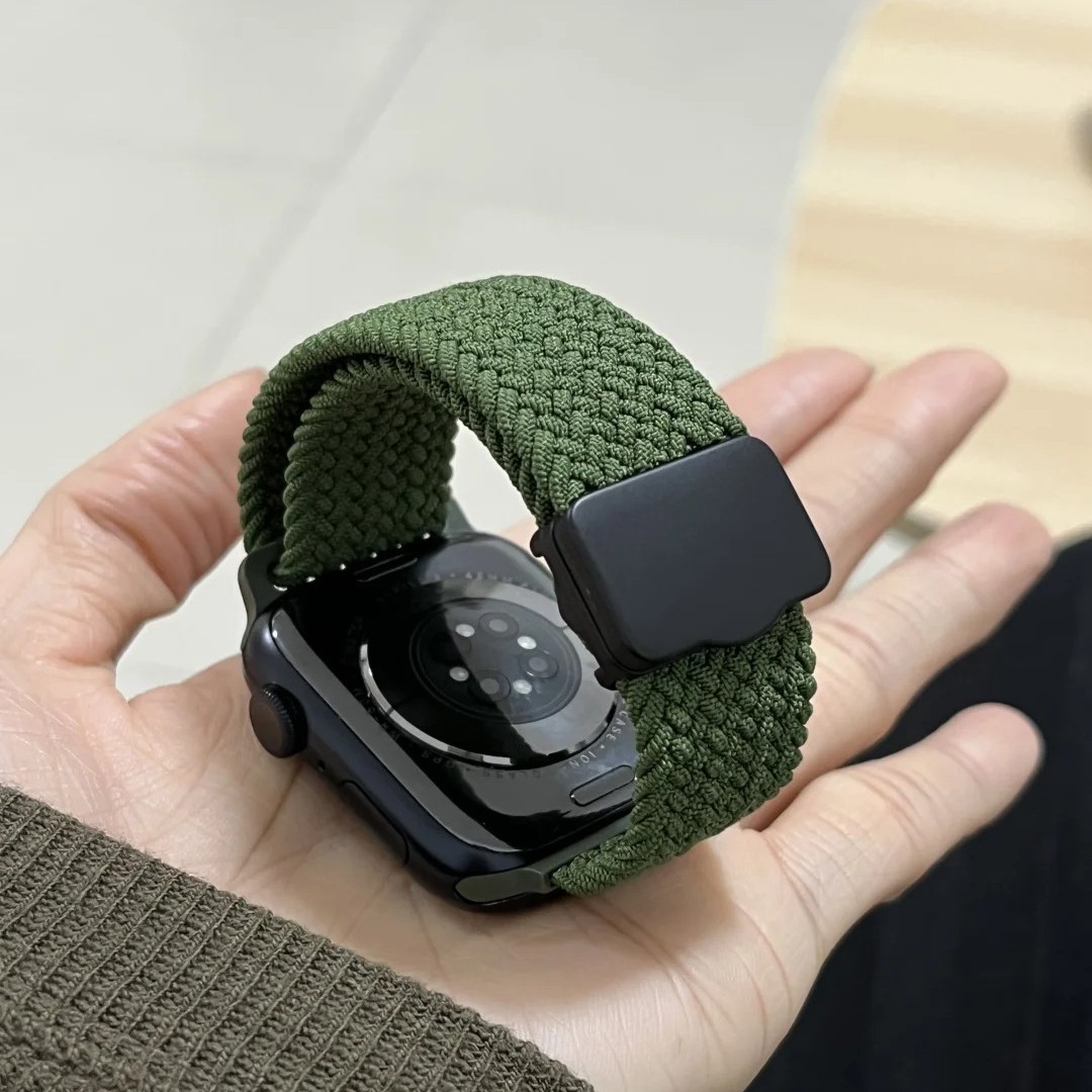 适用iWatchs11新款华为FIT5森林绿凸字扣尼龙编织磁吸表带苹果s10S98SE防汗FIT4/3小米10Pro红米watch6/5透气图片