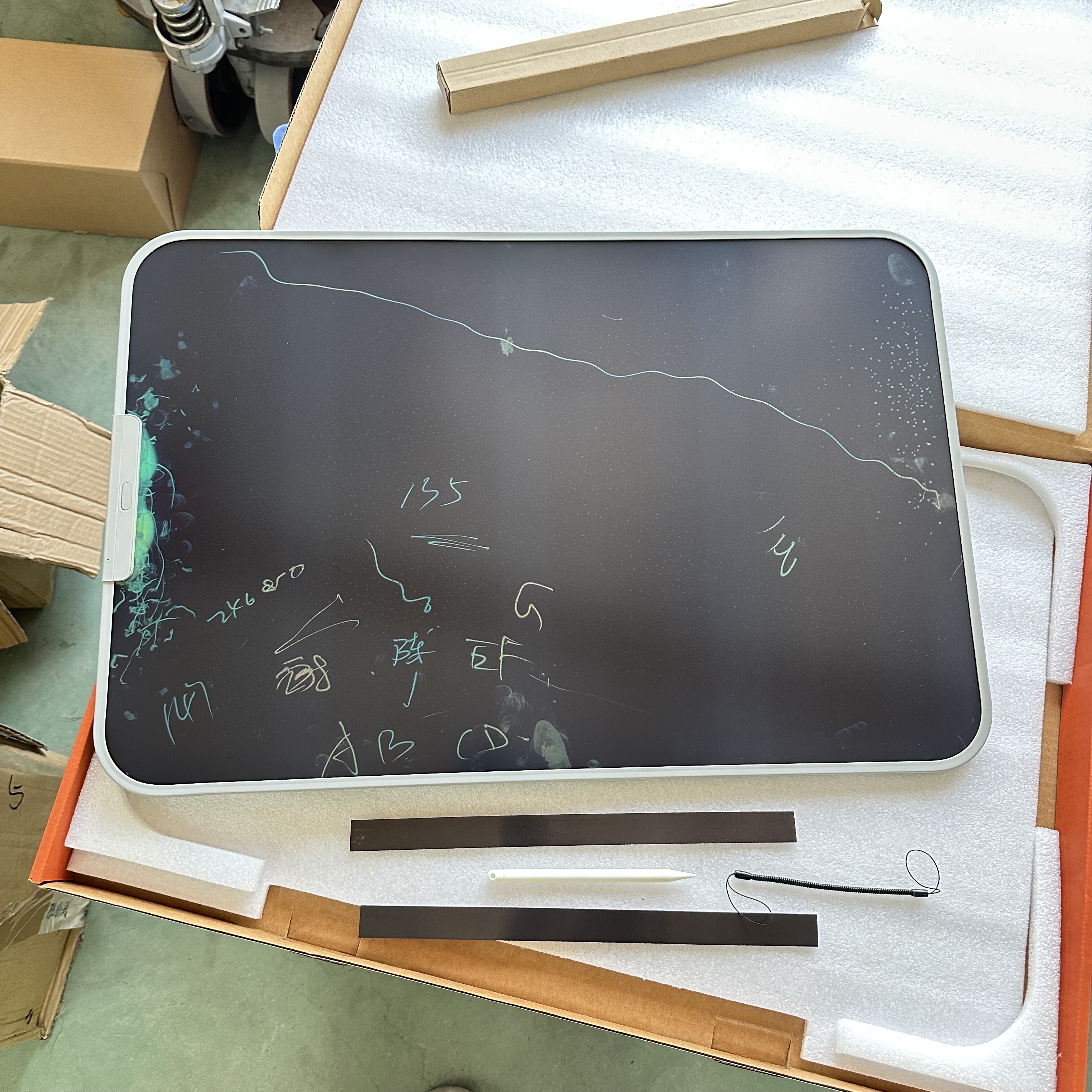 28寸液晶双面画板 坏机 diy研究,电子元器件市场,PCB电路板/印刷线路板,淘宝优惠券,粉丝福利购,淘宝优惠卷