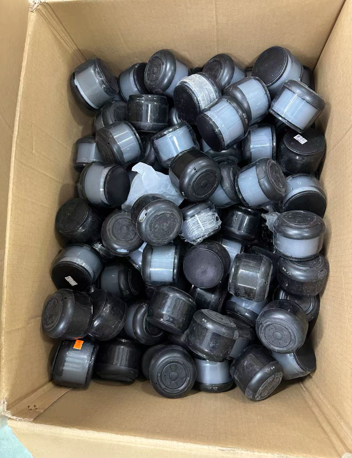 蓝牙音箱 部分外观瑕疵 不包好坏 diy研究