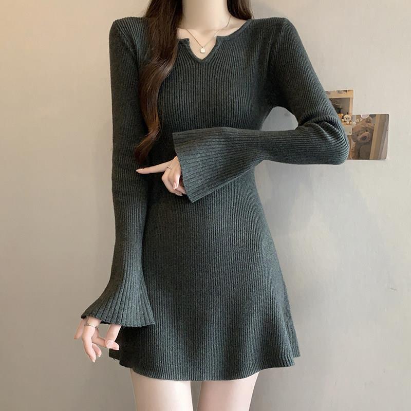 好货大码法式中长款V领长袖包臀裙毛衣女秋冬季胖MM宽松显瘦收腰