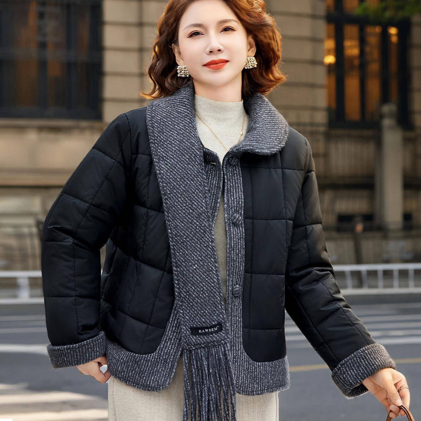 好货中老年女装围巾领棉袄妈妈冬装新款加绒加厚保暖气质上衣棉服