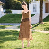 女装 她池吊带连衣裙2026夏装 新款 蕾丝流苏拼接镂空花边收腰中长裙