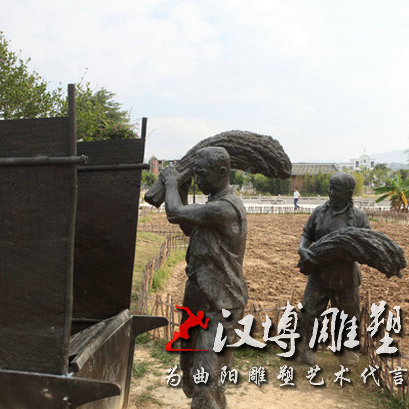 玻璃钢仿铜人物雕塑景观园林铸铜扬谷人物塑像铜雕农民劳作雕塑像