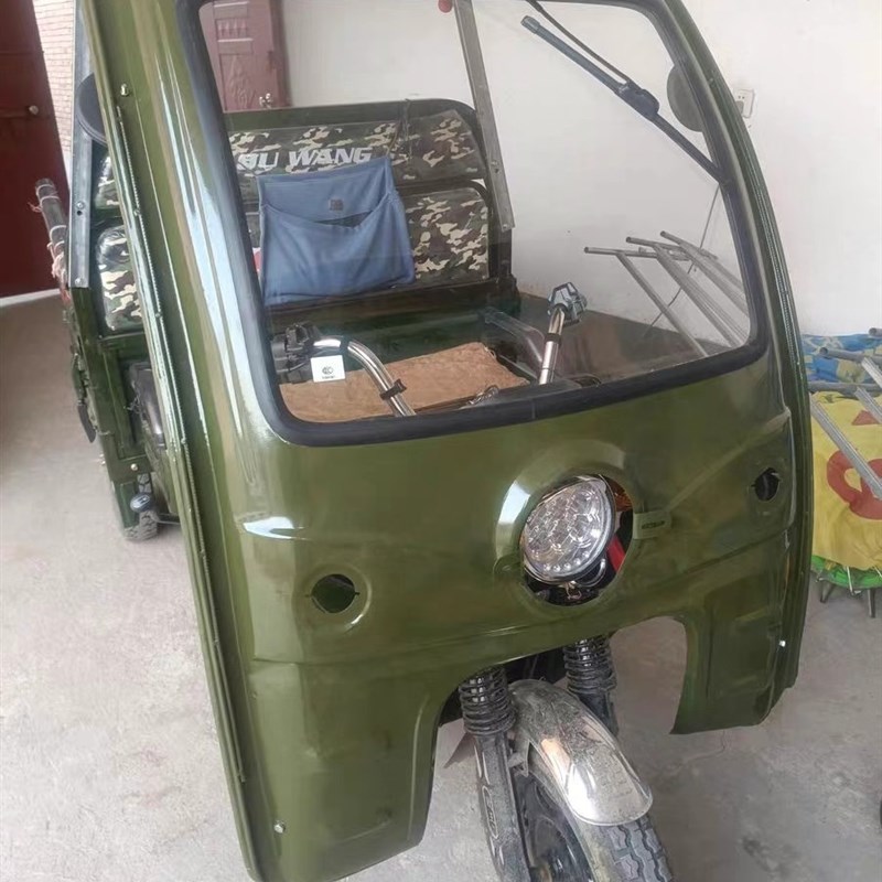 升级电动三轮车挡雨棚车篷前车头驾驶室厚铁皮快递三轮车车棚雨篷
