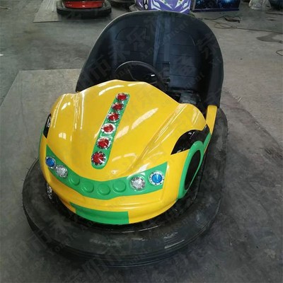 新款广场夜市摆摊电动双人地网碰碰车游乐设备景区公园漂移碰碰车