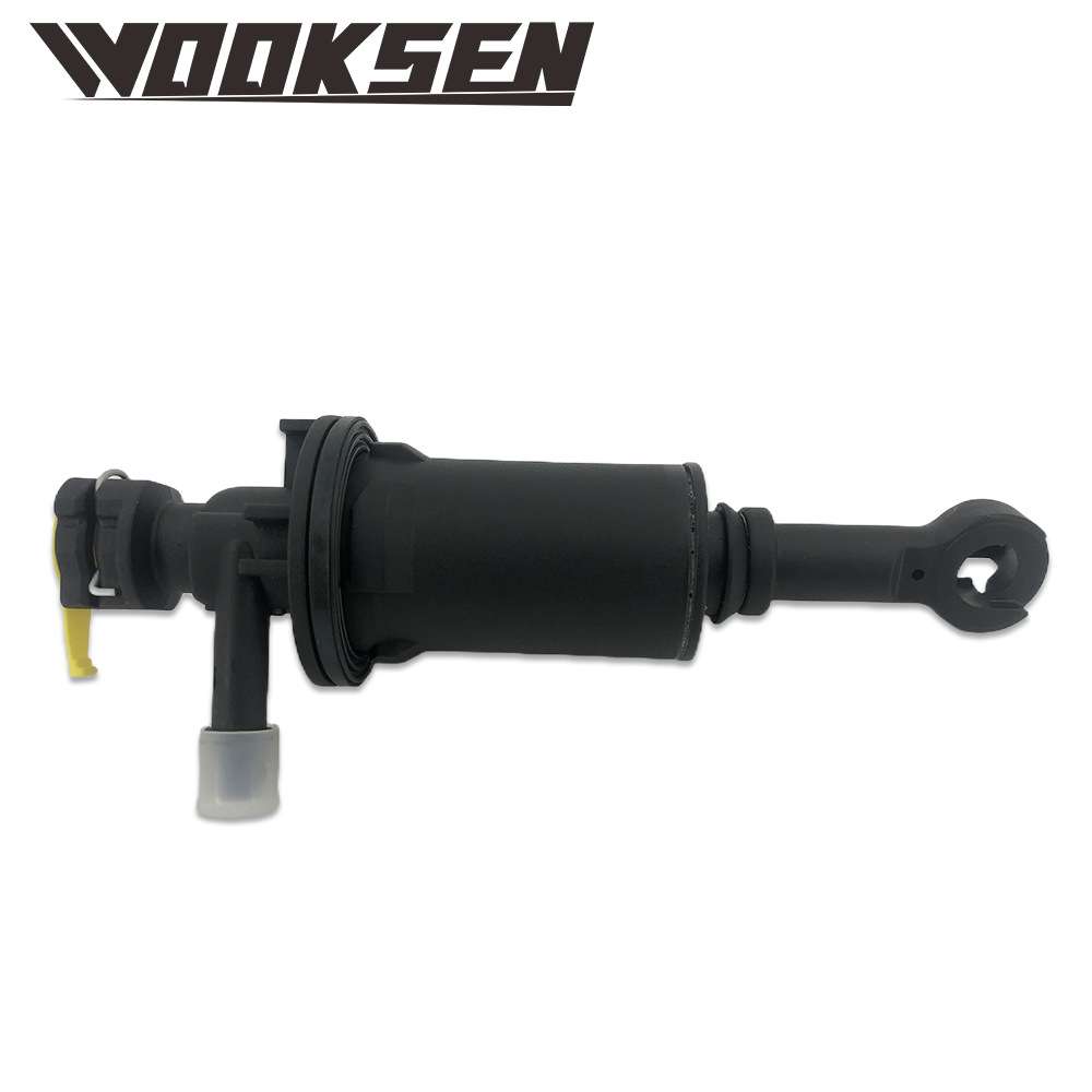 离合器总泵TRAFIC VIVARO 8200506490 8200031240 93857433