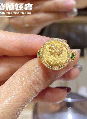 铜合金轻奢首饰女王圆牌戒指