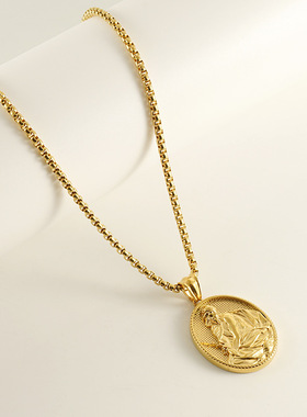 欧美个性男士项链不锈钢神父人像吊坠18K金色钛钢复古嘻哈项链男