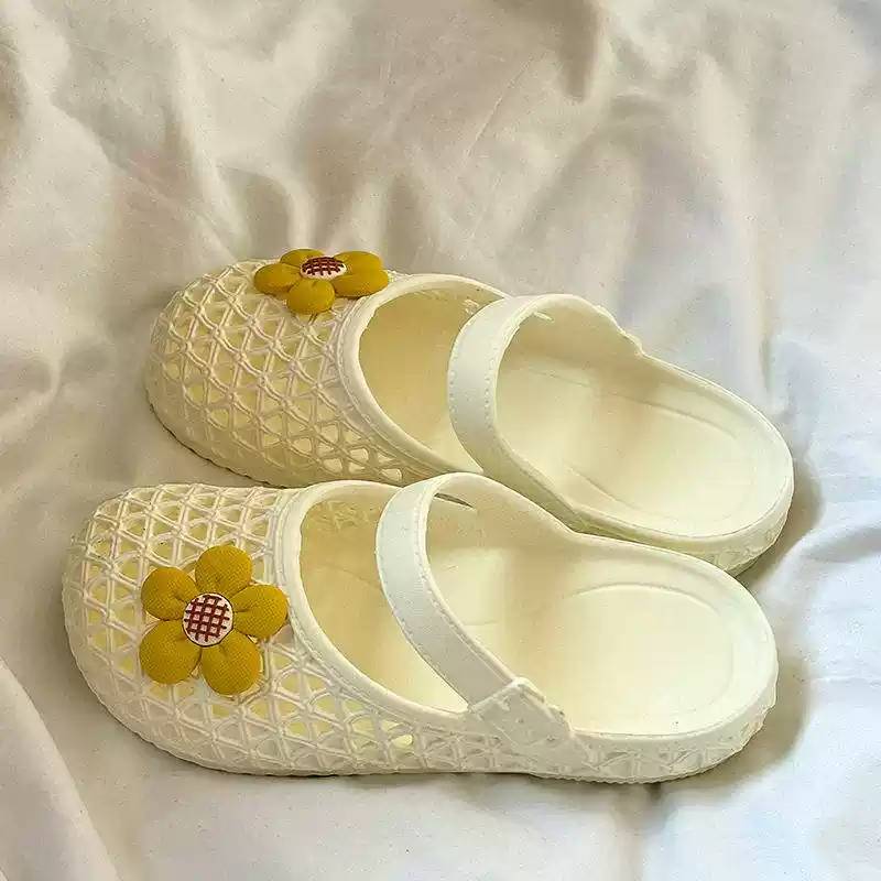 甜美花朵多巴胺洞洞鞋女夏季包头