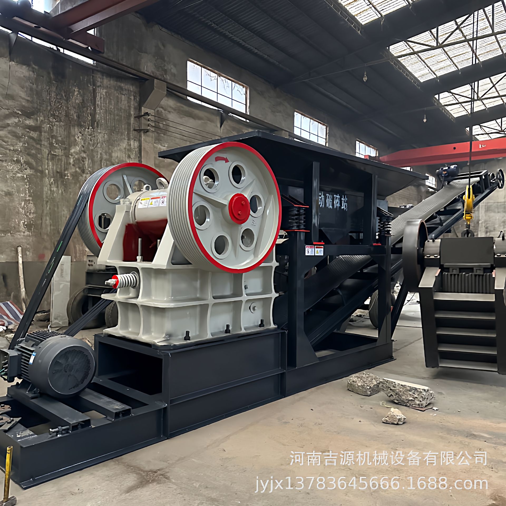 移动鄂式破碎机煤矸石鄂式粉碎机建筑垃圾水泥块鄂式碎石机粗碎机