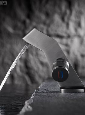 IDEE卫生枪间瀑布出水调节单孔面盆RROP龙头灰H色白色