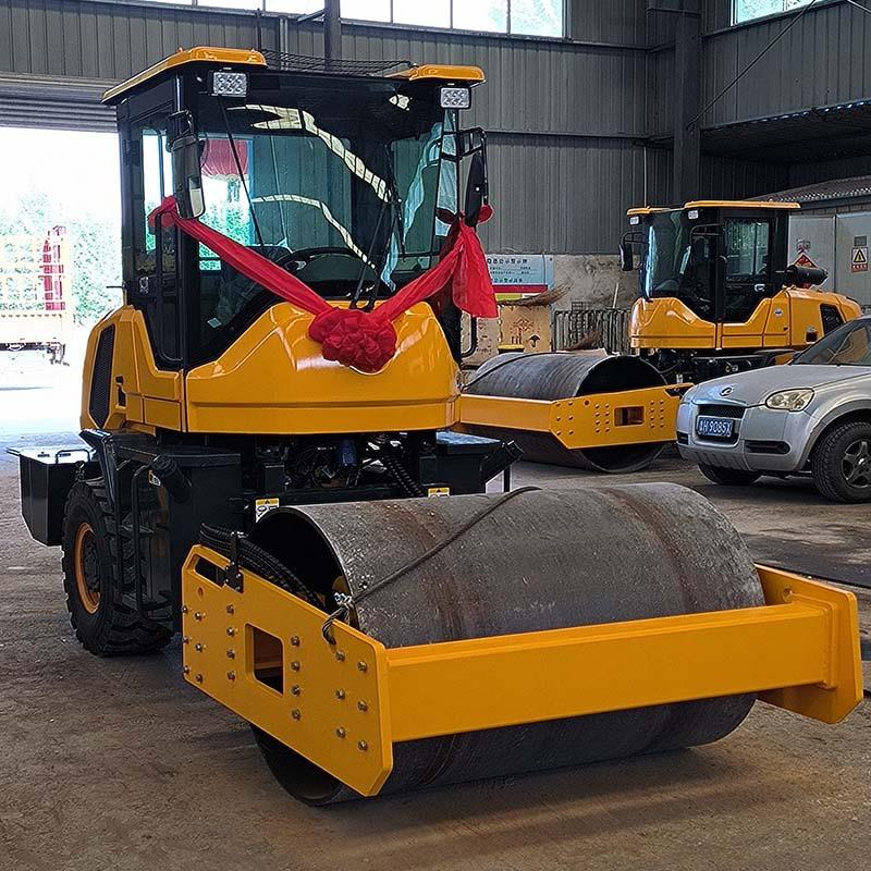 土方压实振动压路机云内4904缸柴油压路车4吨无级变速小型压路车